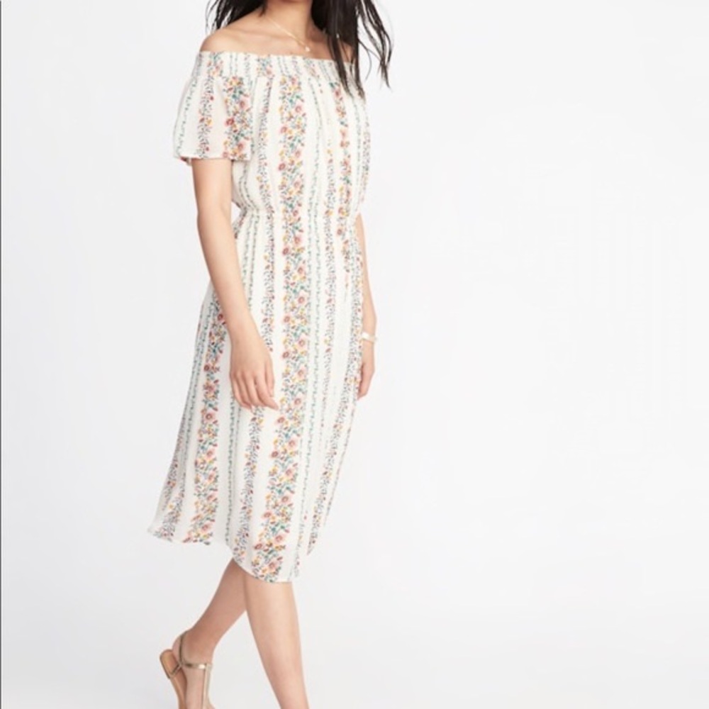 Old navy Womens- off the shoulder dress